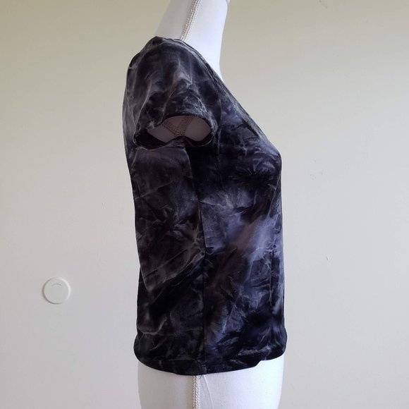 American Eagle Tie-Dye Velvet T-Shirt Size SP - Picture 4 of 8